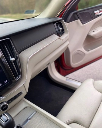Volvo XC 60 cena 129900 przebieg: 69000, rok produkcji 2018 z Sulejówek małe 781